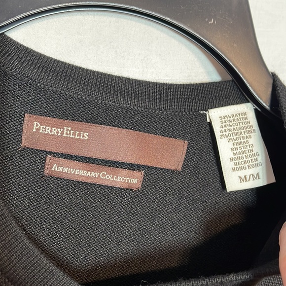 Bundle of Mens Sweaters Vneck Medium Tommy Bahama Ben Hogan Golf M Purple Blue - Picture 8 of 12